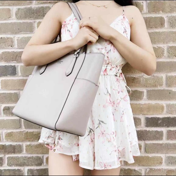 Gaby’sBags♠️NWT Kate Spade Large Tote - Picture 3 of 3